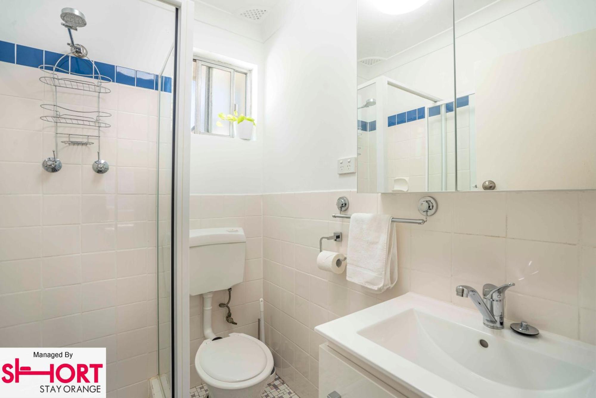 Unit 4 - 8 Summer Street Apartment